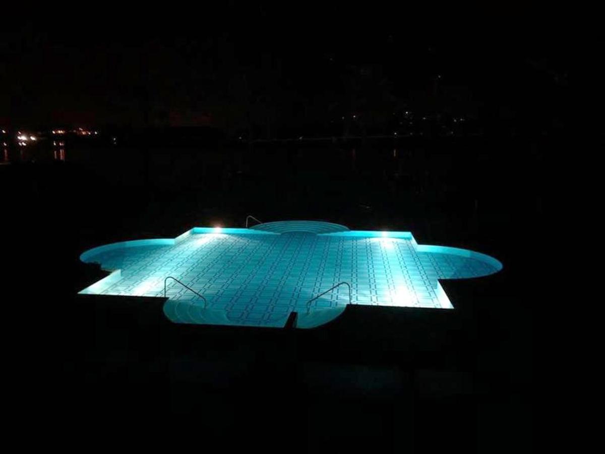 Charming Apartment In Estombar With Private Pool. Esterno foto